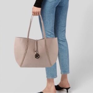 Badgley Mischka Decorative Chain Tote NWT